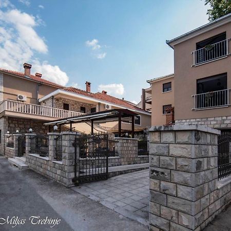 Smjestaj Miljas Trebinje Hotel ภายนอก รูปภาพ